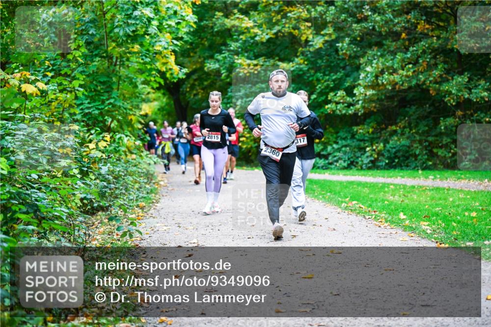 12.10.2025 - Bramfelder Halbmarathon 2025 Dr. Thomas Lammeyer http://msf.ph/oto/9349096 12.10.2025 10:29:38 Laufen 2815, 2360, 317 meine-sportfotos.de