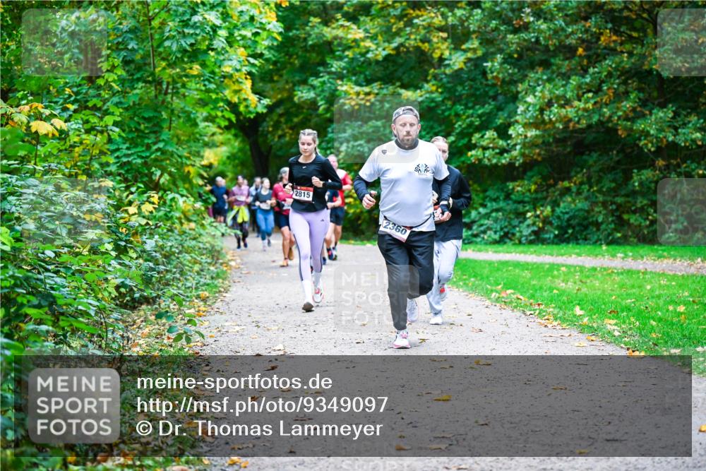 12.10.2025 - Bramfelder Halbmarathon 2025 Dr. Thomas Lammeyer http://msf.ph/oto/9349097 12.10.2025 10:29:38 Laufen 2815, 2360 meine-sportfotos.de
