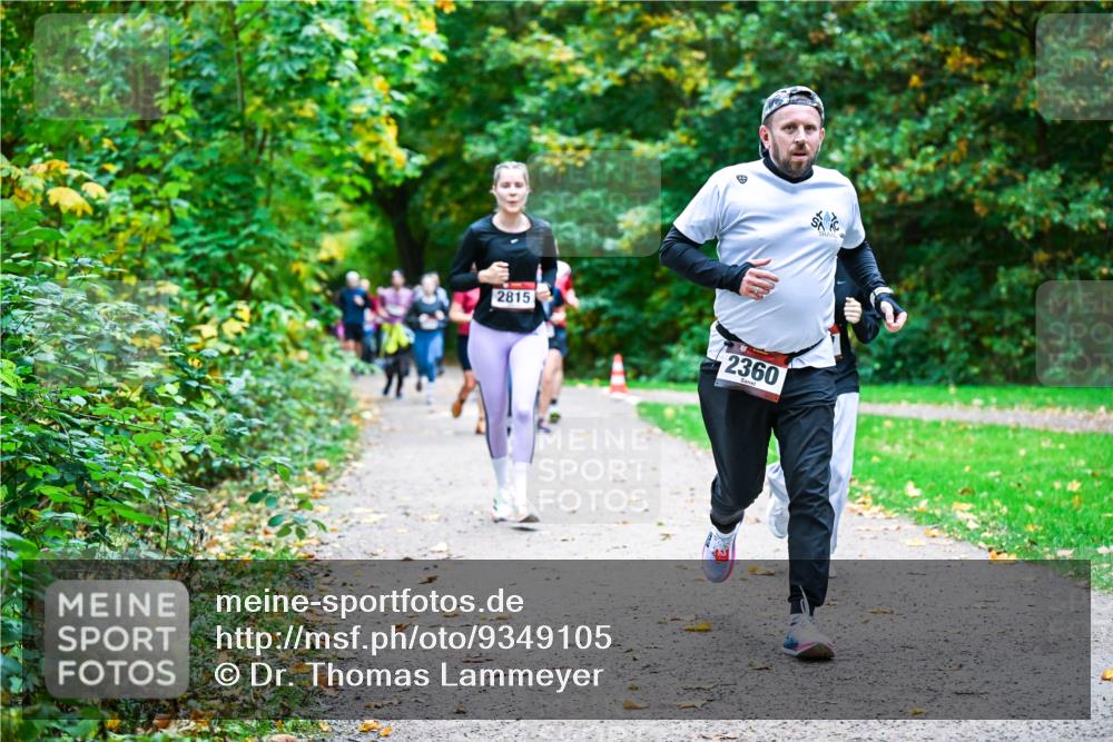 12.10.2025 - Bramfelder Halbmarathon 2025 Dr. Thomas Lammeyer http://msf.ph/oto/9349105 12.10.2025 10:29:39 Laufen 2815, 2360 meine-sportfotos.de