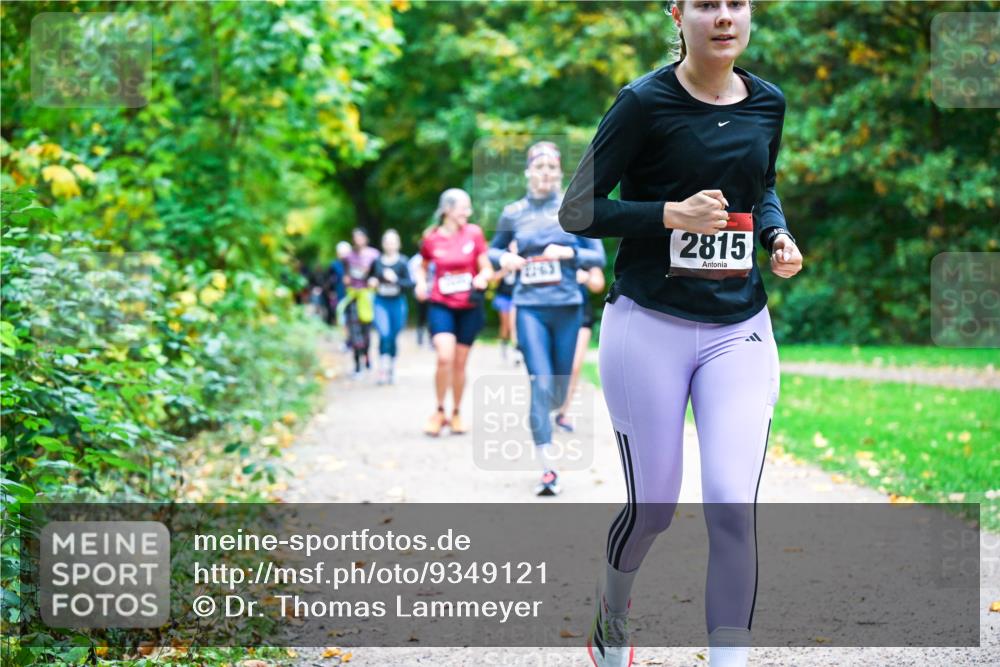 12.10.2025 - Bramfelder Halbmarathon 2025 Dr. Thomas Lammeyer http://msf.ph/oto/9349121 12.10.2025 10:29:41 Laufen 2815 meine-sportfotos.de