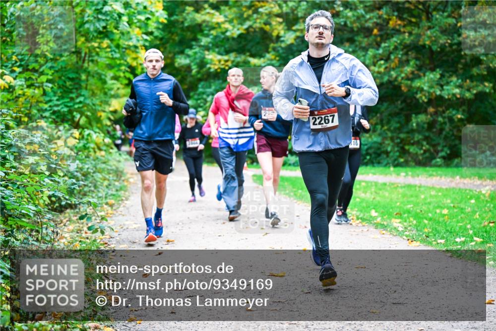 12.10.2025 - Bramfelder Halbmarathon 2025 Dr. Thomas Lammeyer http://msf.ph/oto/9349169 12.10.2025 10:29:50 Laufen 2, 2267, 16 meine-sportfotos.de