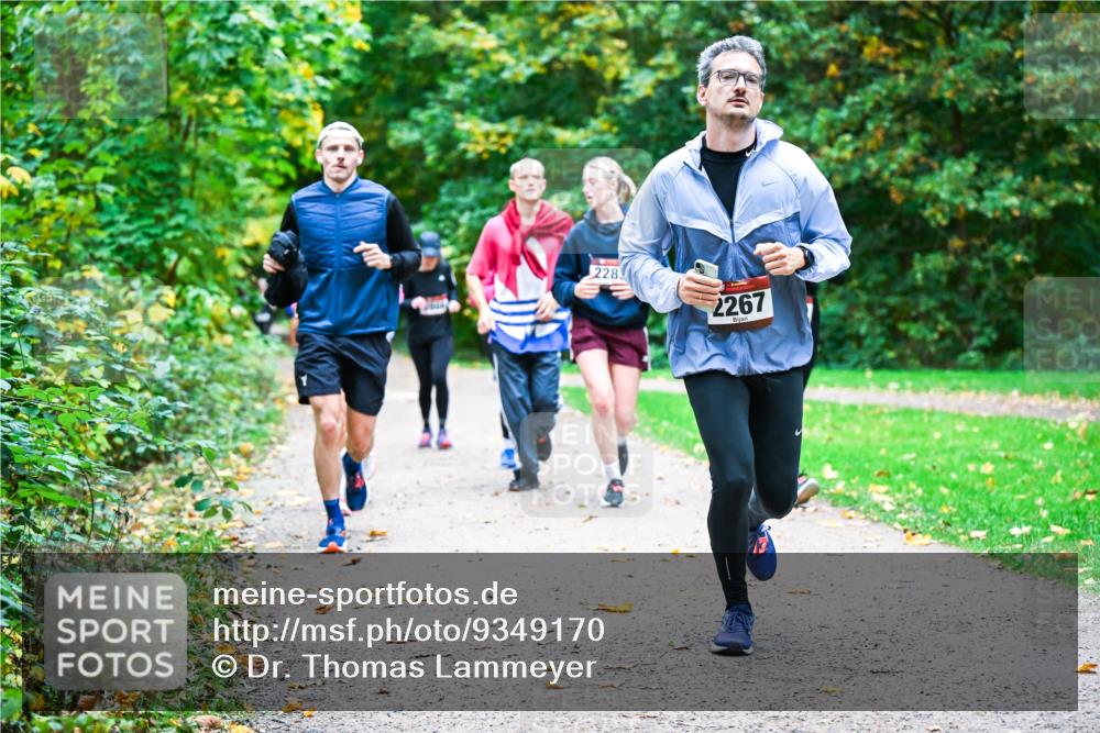 12.10.2025 - Bramfelder Halbmarathon 2025 Dr. Thomas Lammeyer http://msf.ph/oto/9349170 12.10.2025 10:29:51 Laufen 228, 2267 meine-sportfotos.de