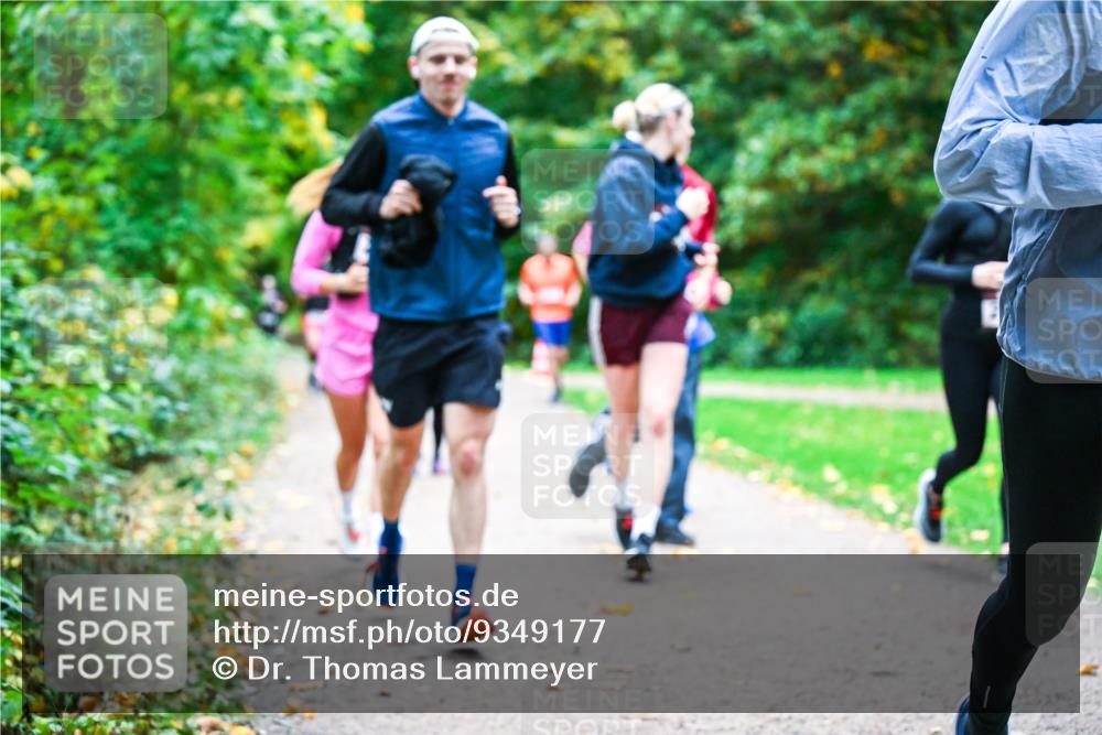 12.10.2025 - Bramfelder Halbmarathon 2025 Dr. Thomas Lammeyer http://msf.ph/oto/9349177 12.10.2025 10:29:52 Laufen  meine-sportfotos.de