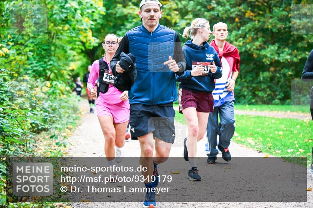 12.10.2025 - Bramfelder Halbmarathon 2025 Dr. Thomas Lammeyer http://msf.ph/oto/9349179 12.10.2025 10:29:52 Laufen 264, 33 meine-sportfotos.de