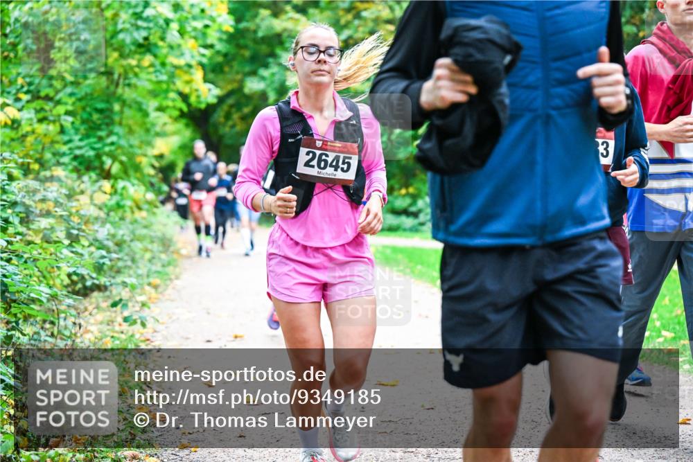 12.10.2025 - Bramfelder Halbmarathon 2025 Dr. Thomas Lammeyer http://msf.ph/oto/9349185 12.10.2025 10:29:53 Laufen 2645, 3 meine-sportfotos.de