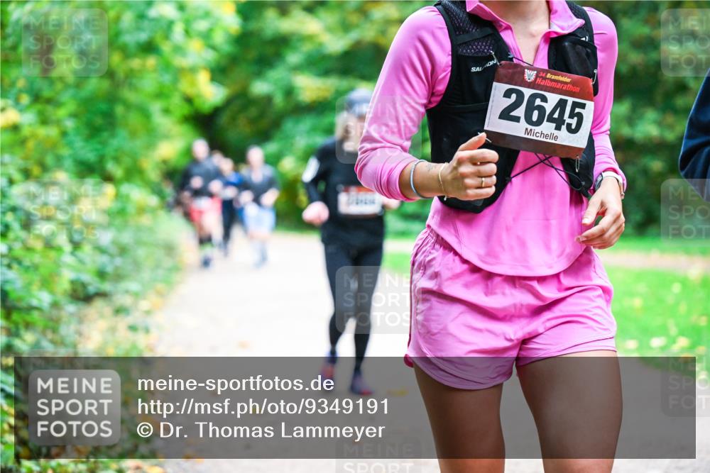 12.10.2025 - Bramfelder Halbmarathon 2025 Dr. Thomas Lammeyer http://msf.ph/oto/9349191 12.10.2025 10:29:54 Laufen 34, 2645 meine-sportfotos.de