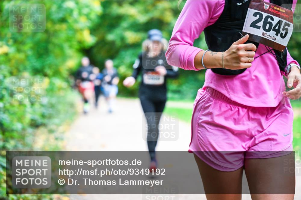 12.10.2025 - Bramfelder Halbmarathon 2025 Dr. Thomas Lammeyer http://msf.ph/oto/9349192 12.10.2025 10:29:54 Laufen 34, 2645 meine-sportfotos.de