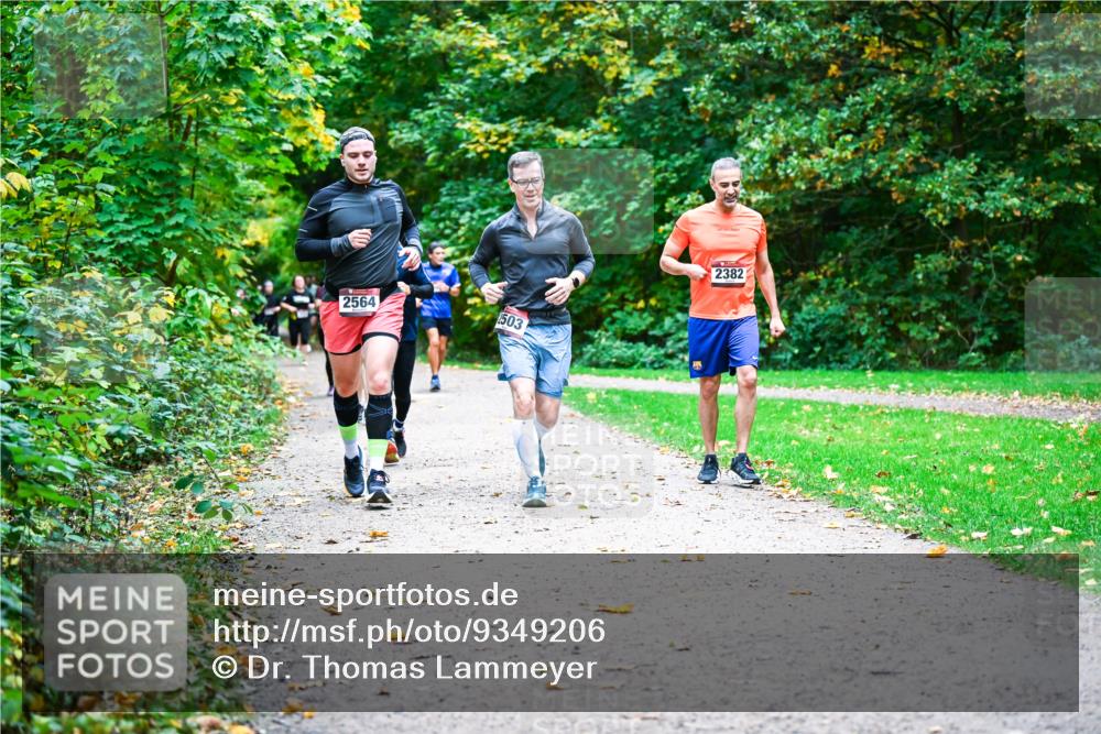 12.10.2025 - Bramfelder Halbmarathon 2025 Dr. Thomas Lammeyer http://msf.ph/oto/9349206 12.10.2025 10:29:57 Laufen 2564, 503, 2382 meine-sportfotos.de