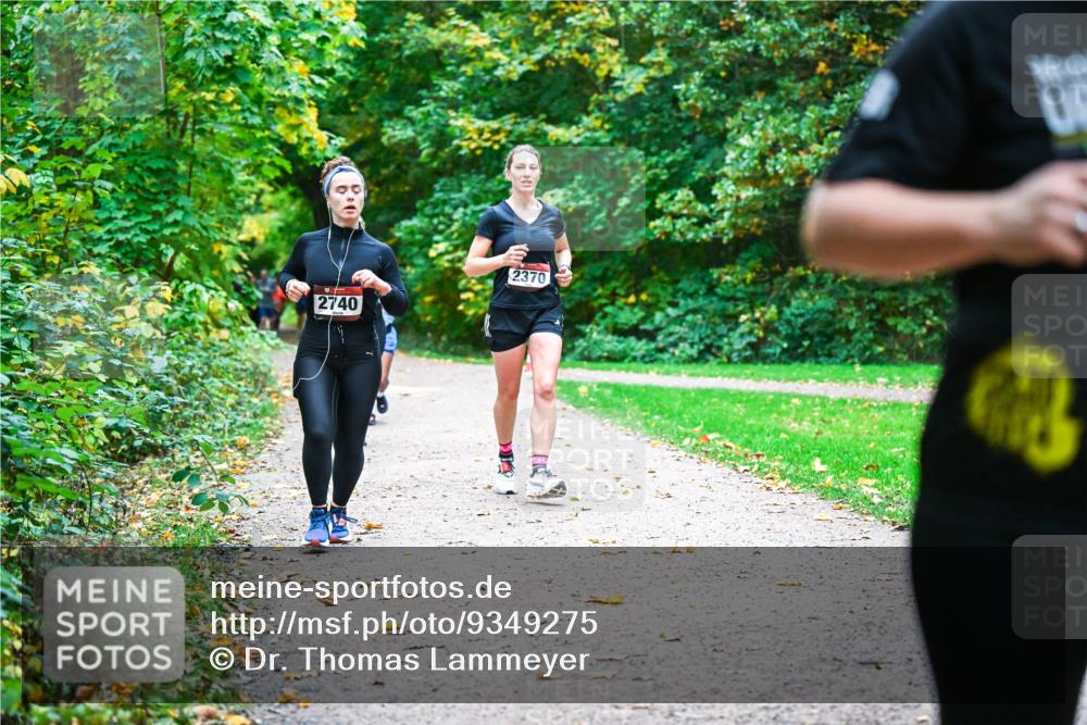 12.10.2025 - Bramfelder Halbmarathon 2025 Dr. Thomas Lammeyer http://msf.ph/oto/9349275 12.10.2025 10:30:10 Laufen 2740, 2370 meine-sportfotos.de