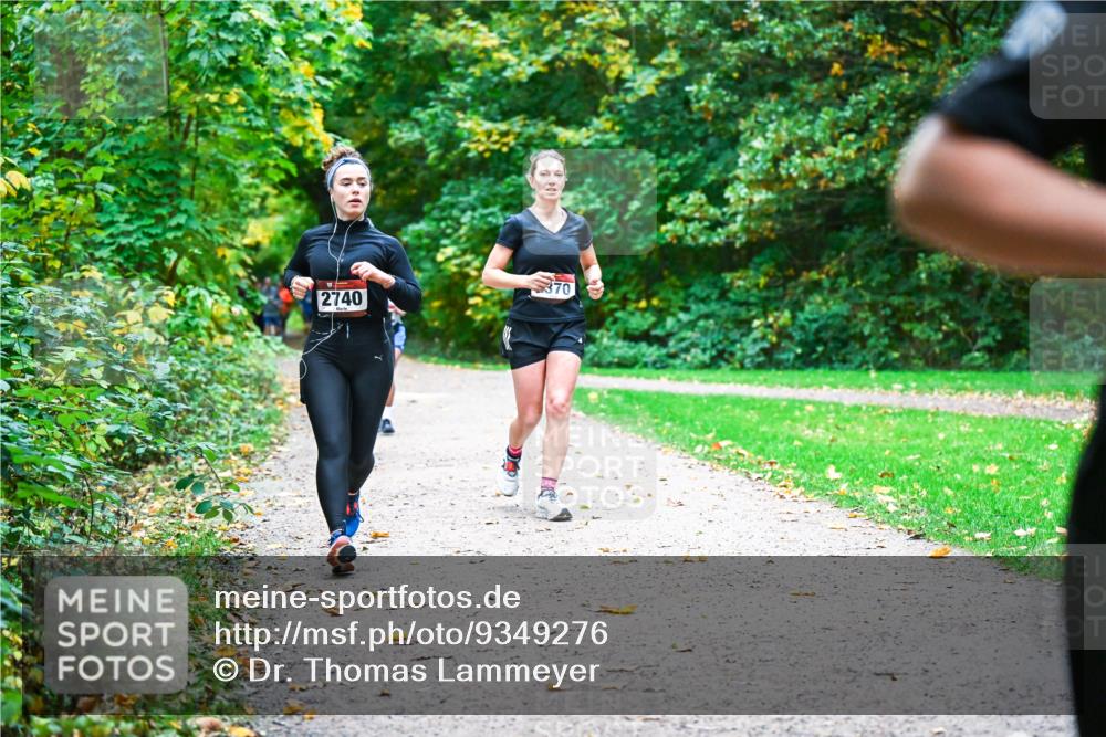 12.10.2025 - Bramfelder Halbmarathon 2025 Dr. Thomas Lammeyer http://msf.ph/oto/9349276 12.10.2025 10:30:11 Laufen 370, 2740 meine-sportfotos.de