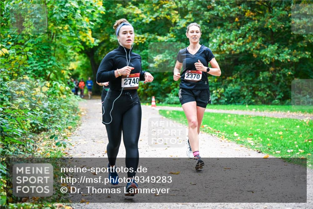 12.10.2025 - Bramfelder Halbmarathon 2025 Dr. Thomas Lammeyer http://msf.ph/oto/9349283 12.10.2025 10:30:12 Laufen 2740, 2370 meine-sportfotos.de