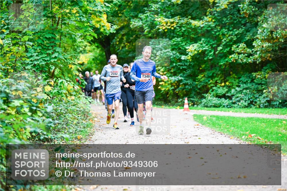 12.10.2025 - Bramfelder Halbmarathon 2025 Dr. Thomas Lammeyer http://msf.ph/oto/9349306 12.10.2025 10:30:24 Laufen 2592, 2349, 257 meine-sportfotos.de