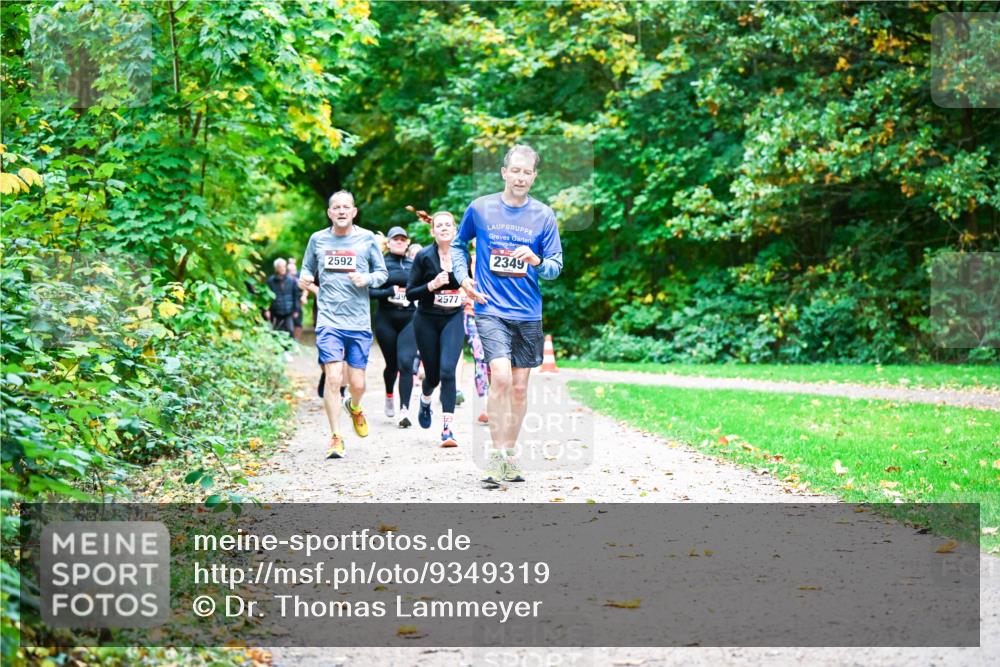 12.10.2025 - Bramfelder Halbmarathon 2025 Dr. Thomas Lammeyer http://msf.ph/oto/9349319 12.10.2025 10:30:26 Laufen 2592, 25775, 2349 meine-sportfotos.de