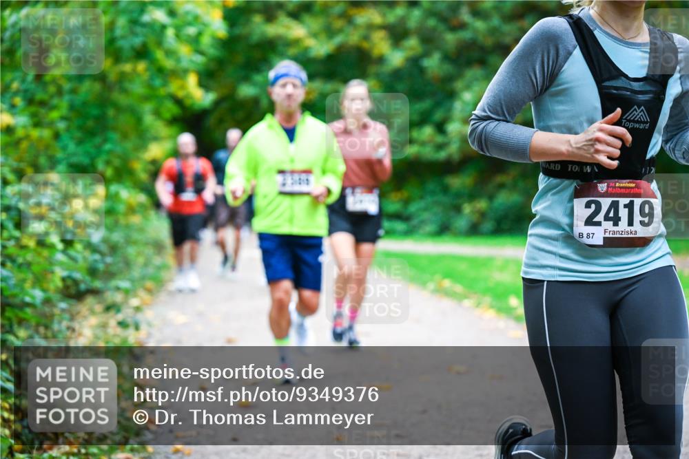 12.10.2025 - Bramfelder Halbmarathon 2025 Dr. Thomas Lammeyer http://msf.ph/oto/9349376 12.10.2025 10:30:36 Laufen 34, 1721, 2419, 87 meine-sportfotos.de