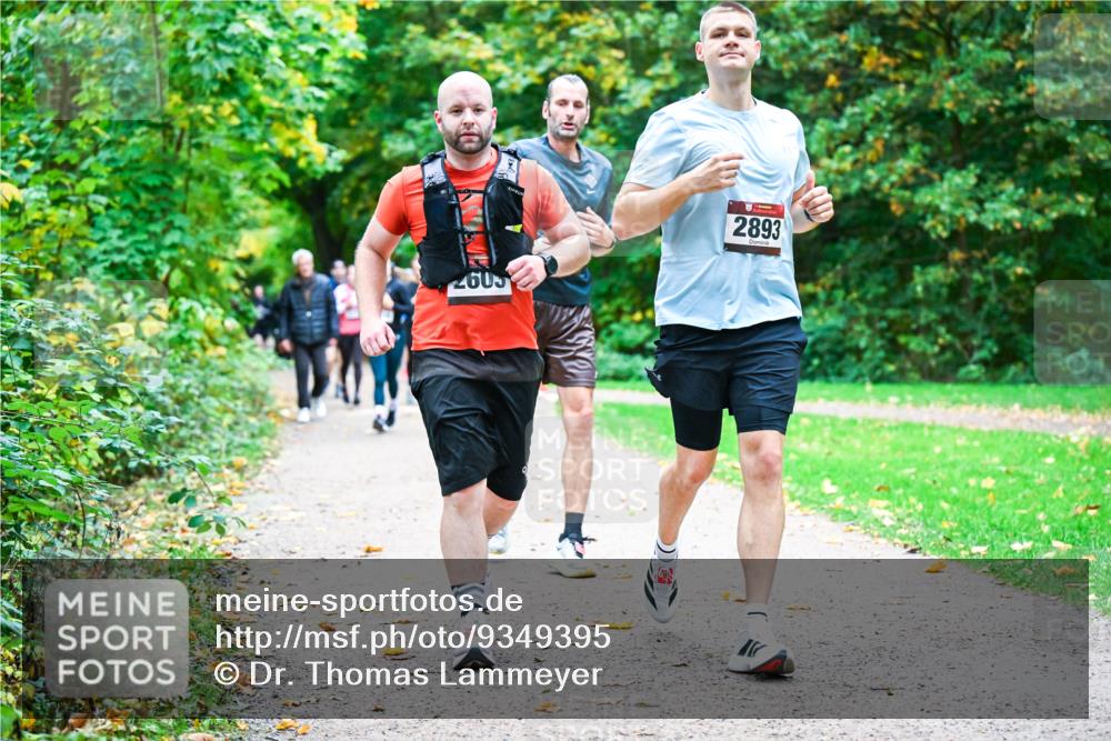 12.10.2025 - Bramfelder Halbmarathon 2025 Dr. Thomas Lammeyer http://msf.ph/oto/9349395 12.10.2025 10:30:40 Laufen 2605, 2893 meine-sportfotos.de