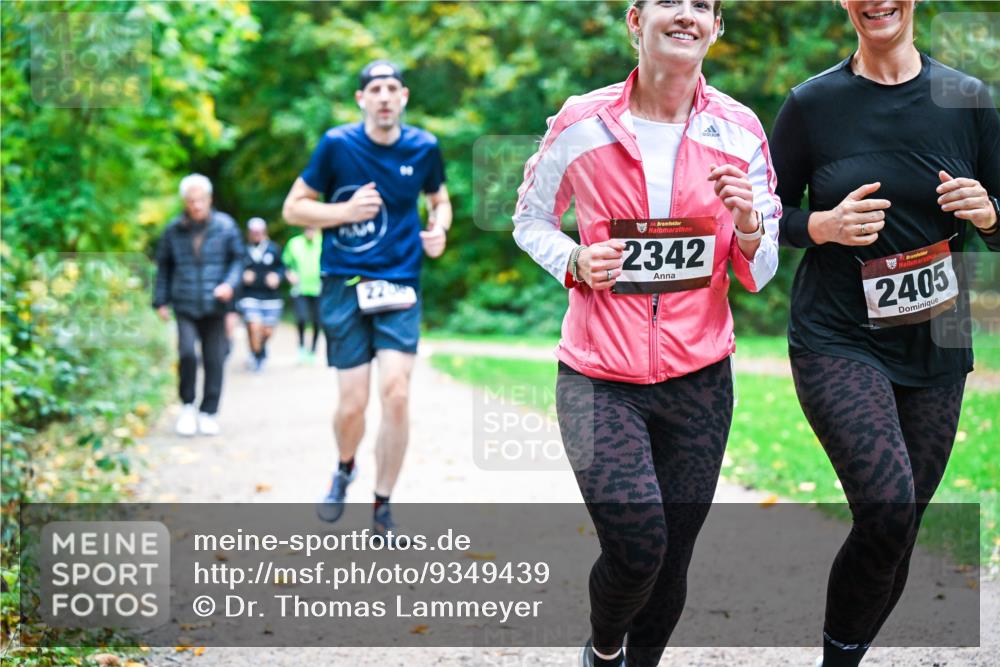 12.10.2025 - Bramfelder Halbmarathon 2025 Dr. Thomas Lammeyer http://msf.ph/oto/9349439 12.10.2025 10:30:48 Laufen 34, 2342, 3, 2405 meine-sportfotos.de