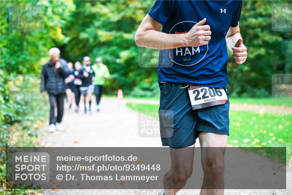 12.10.2025 - Bramfelder Halbmarathon 2025 Dr. Thomas Lammeyer http://msf.ph/oto/9349448 12.10.2025 10:30:50 Laufen 2019, 2206 meine-sportfotos.de