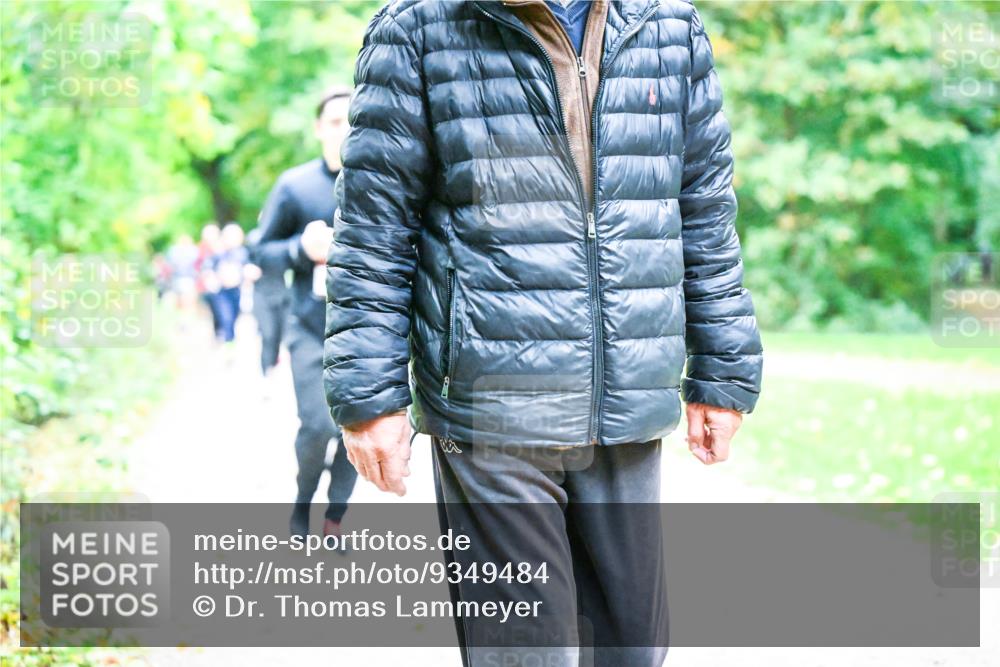 12.10.2025 - Bramfelder Halbmarathon 2025 Dr. Thomas Lammeyer http://msf.ph/oto/9349484 12.10.2025 10:30:59 Laufen  meine-sportfotos.de