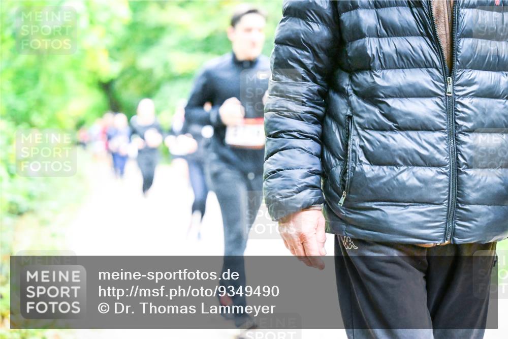 12.10.2025 - Bramfelder Halbmarathon 2025 Dr. Thomas Lammeyer http://msf.ph/oto/9349490 12.10.2025 10:30:59 Laufen  meine-sportfotos.de