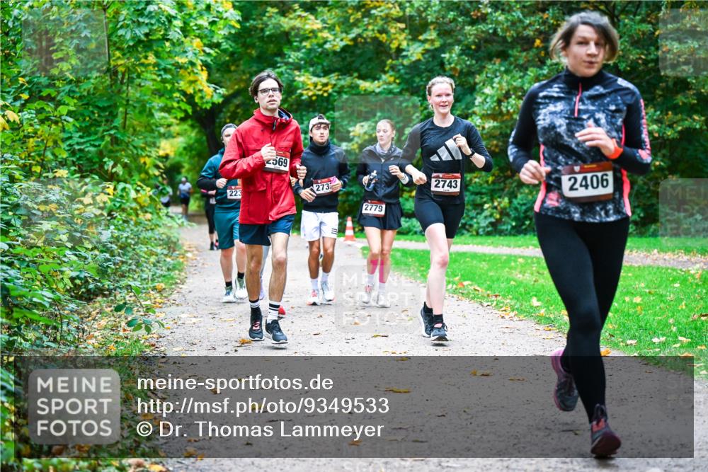12.10.2025 - Bramfelder Halbmarathon 2025 Dr. Thomas Lammeyer http://msf.ph/oto/9349533 12.10.2025 10:31:07 Laufen 223, 569, 273, 2779, 2743, 2406 meine-sportfotos.de