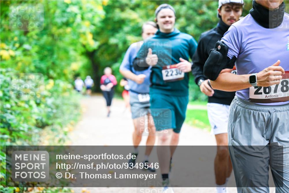 12.10.2025 - Bramfelder Halbmarathon 2025 Dr. Thomas Lammeyer http://msf.ph/oto/9349546 12.10.2025 10:31:11 Laufen 2230, 2078 meine-sportfotos.de