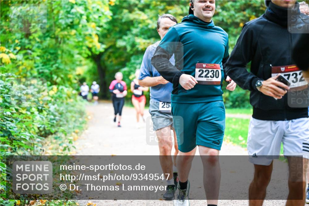 12.10.2025 - Bramfelder Halbmarathon 2025 Dr. Thomas Lammeyer http://msf.ph/oto/9349547 12.10.2025 10:31:11 Laufen 25, 2230, 732 meine-sportfotos.de