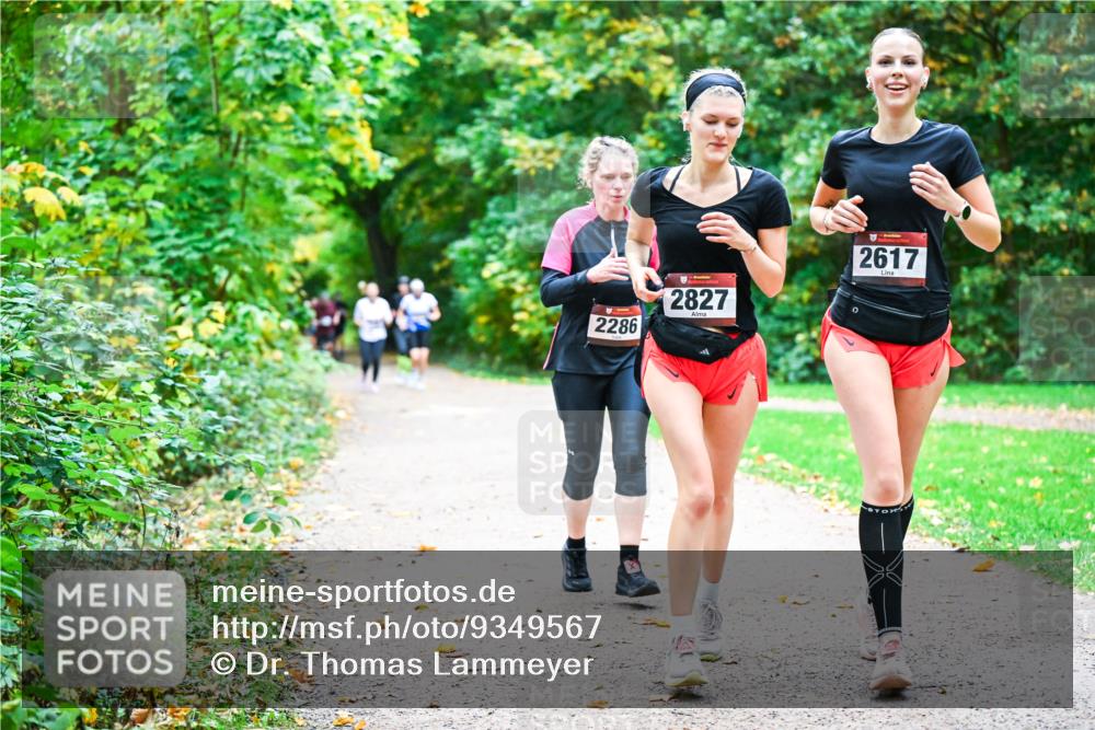 12.10.2025 - Bramfelder Halbmarathon 2025 Dr. Thomas Lammeyer http://msf.ph/oto/9349567 12.10.2025 10:31:15 Laufen 2286, 2827, 2617 meine-sportfotos.de