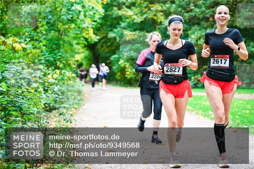 12.10.2025 - Bramfelder Halbmarathon 2025 Dr. Thomas Lammeyer http://msf.ph/oto/9349568 12.10.2025 10:31:15 Laufen 2286, 2827, 2617 meine-sportfotos.de
