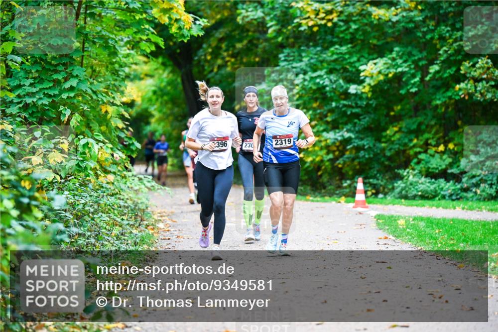 12.10.2025 - Bramfelder Halbmarathon 2025 Dr. Thomas Lammeyer http://msf.ph/oto/9349581 12.10.2025 10:31:21 Laufen 396, 230, 2319 meine-sportfotos.de