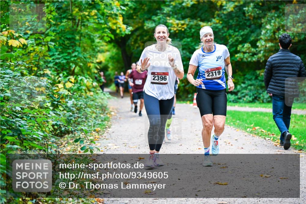 12.10.2025 - Bramfelder Halbmarathon 2025 Dr. Thomas Lammeyer http://msf.ph/oto/9349605 12.10.2025 10:31:24 Laufen 2396, 2319 meine-sportfotos.de