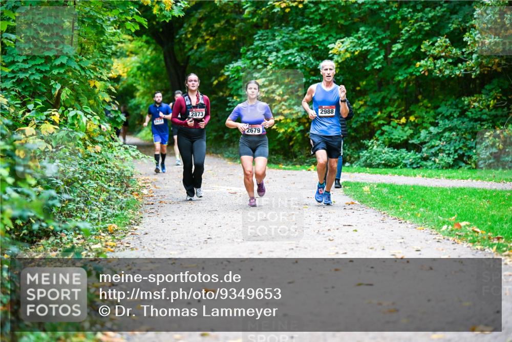 12.10.2025 - Bramfelder Halbmarathon 2025 Dr. Thomas Lammeyer http://msf.ph/oto/9349653 12.10.2025 10:31:34 Laufen 2937, 2873, 2679, 2988 meine-sportfotos.de