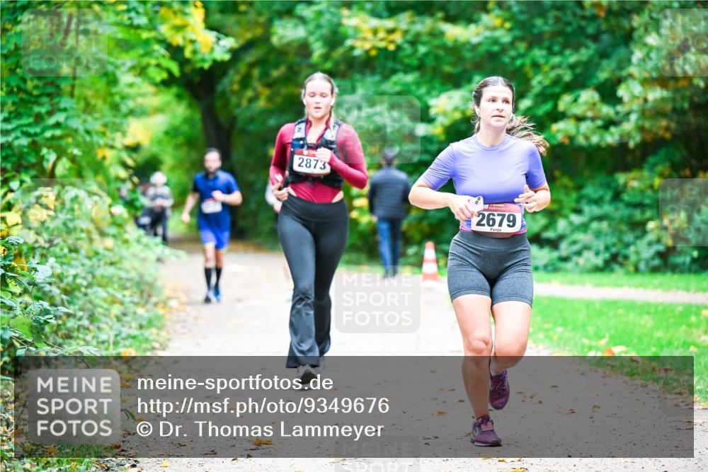 12.10.2025 - Bramfelder Halbmarathon 2025 Dr. Thomas Lammeyer http://msf.ph/oto/9349676 12.10.2025 10:31:37 Laufen 2873, 2679 meine-sportfotos.de