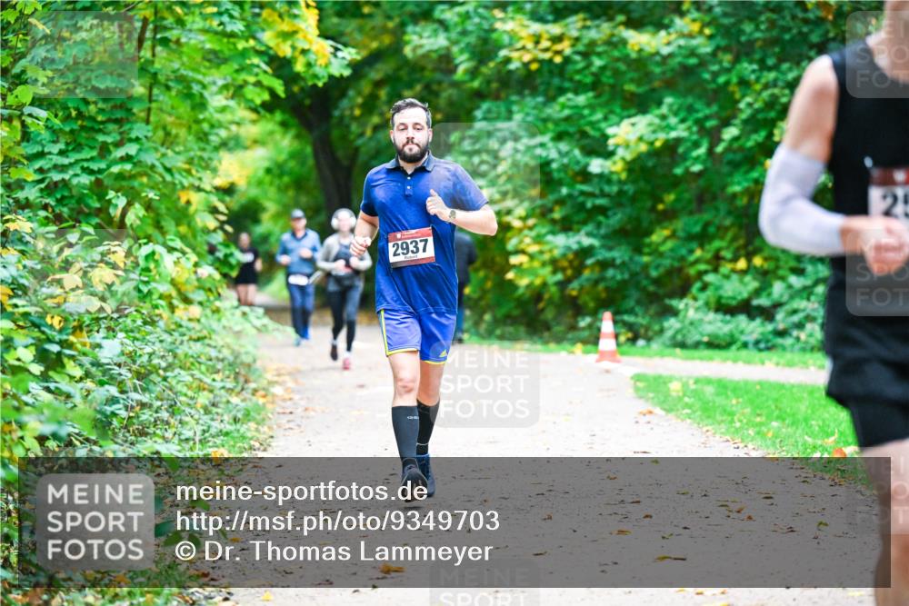 12.10.2025 - Bramfelder Halbmarathon 2025 Dr. Thomas Lammeyer http://msf.ph/oto/9349703 12.10.2025 10:31:43 Laufen 2937, 25 meine-sportfotos.de
