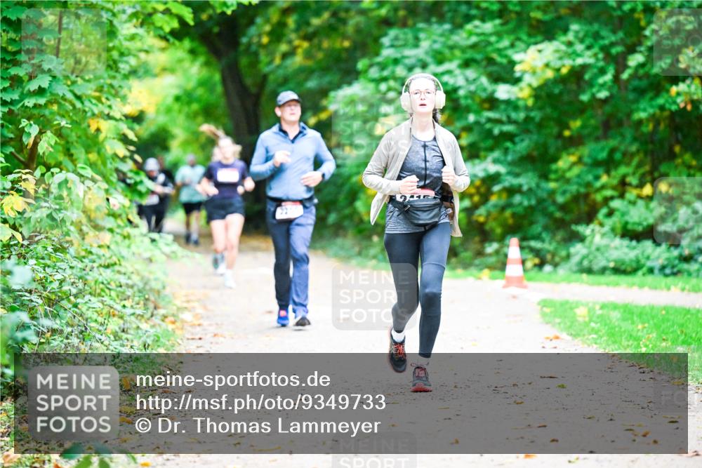 12.10.2025 - Bramfelder Halbmarathon 2025 Dr. Thomas Lammeyer http://msf.ph/oto/9349733 12.10.2025 10:31:49 Laufen  meine-sportfotos.de