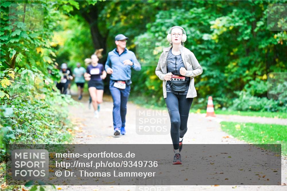 12.10.2025 - Bramfelder Halbmarathon 2025 Dr. Thomas Lammeyer http://msf.ph/oto/9349736 12.10.2025 10:31:49 Laufen 250 meine-sportfotos.de