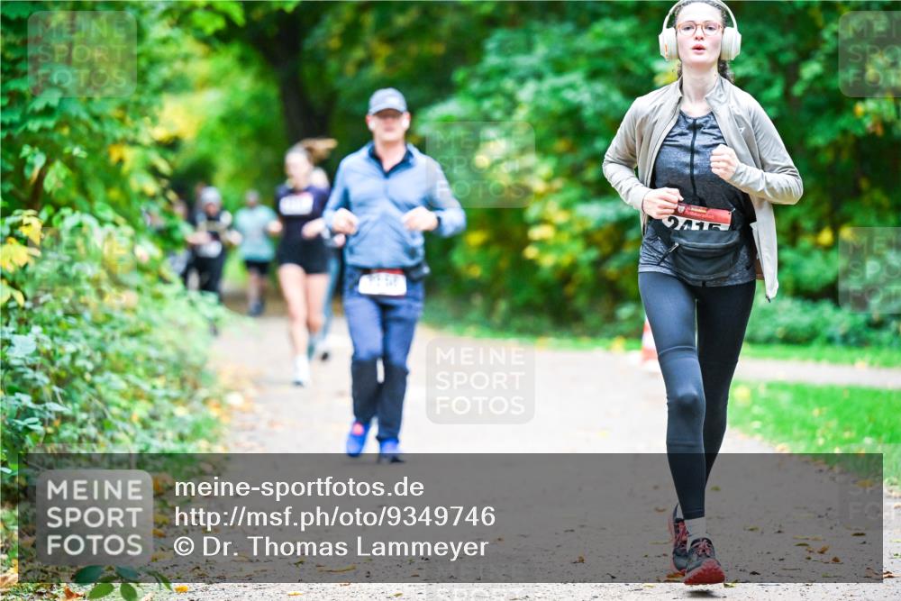 12.10.2025 - Bramfelder Halbmarathon 2025 Dr. Thomas Lammeyer http://msf.ph/oto/9349746 12.10.2025 10:31:51 Laufen  meine-sportfotos.de