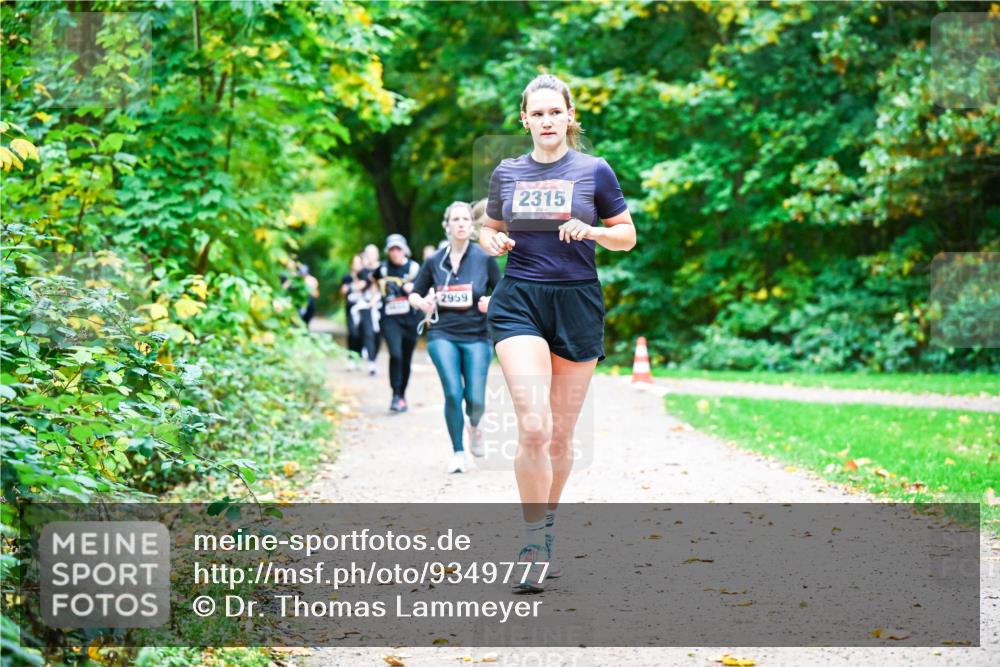 12.10.2025 - Bramfelder Halbmarathon 2025 Dr. Thomas Lammeyer http://msf.ph/oto/9349777 12.10.2025 10:31:58 Laufen 2959, 2315 meine-sportfotos.de