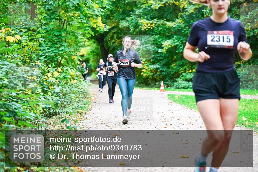 12.10.2025 - Bramfelder Halbmarathon 2025 Dr. Thomas Lammeyer http://msf.ph/oto/9349783 12.10.2025 10:31:59 Laufen 2822, 2959, 2315 meine-sportfotos.de
