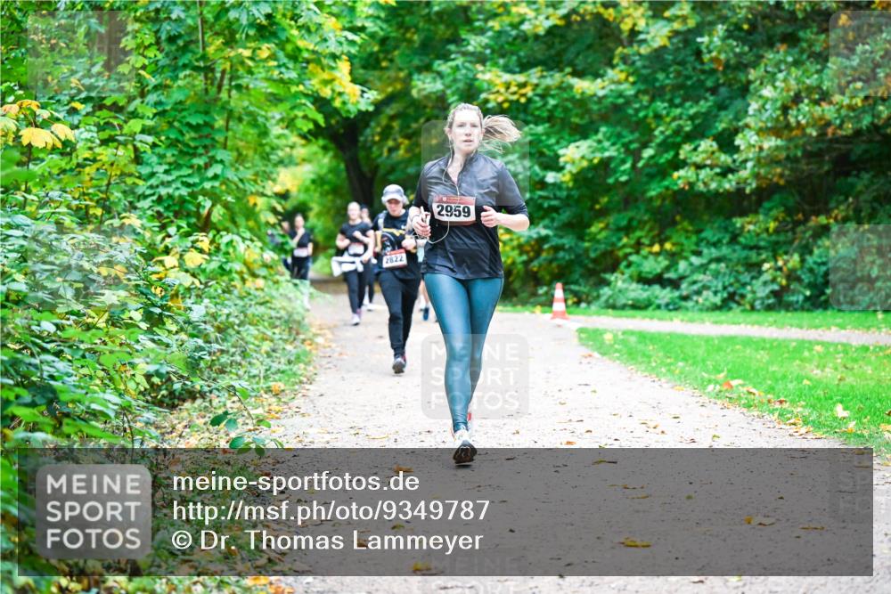 12.10.2025 - Bramfelder Halbmarathon 2025 Dr. Thomas Lammeyer http://msf.ph/oto/9349787 12.10.2025 10:32:00 Laufen 2822, 2959 meine-sportfotos.de