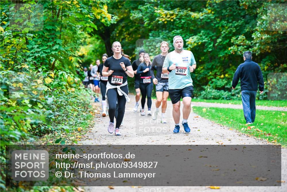 12.10.2025 - Bramfelder Halbmarathon 2025 Dr. Thomas Lammeyer http://msf.ph/oto/9349827 12.10.2025 10:32:06 Laufen 2467, 2865, 2390, 2373, 2374 meine-sportfotos.de