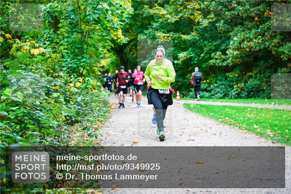 12.10.2025 - Bramfelder Halbmarathon 2025 Dr. Thomas Lammeyer http://msf.ph/oto/9349925 12.10.2025 10:32:22 Laufen  meine-sportfotos.de
