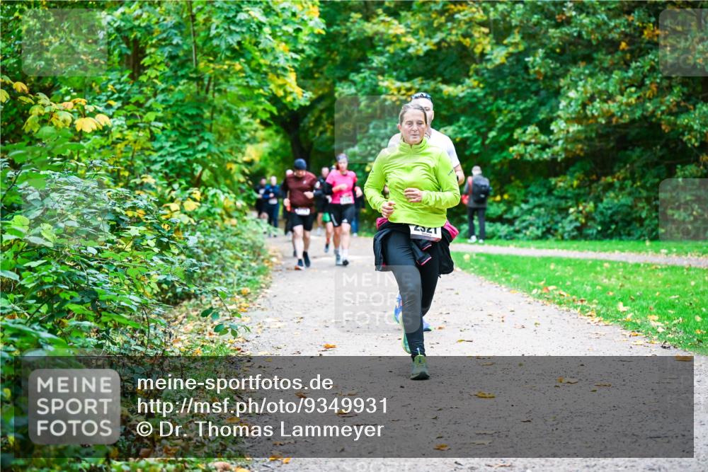 12.10.2025 - Bramfelder Halbmarathon 2025 Dr. Thomas Lammeyer http://msf.ph/oto/9349931 12.10.2025 10:32:23 Laufen  meine-sportfotos.de