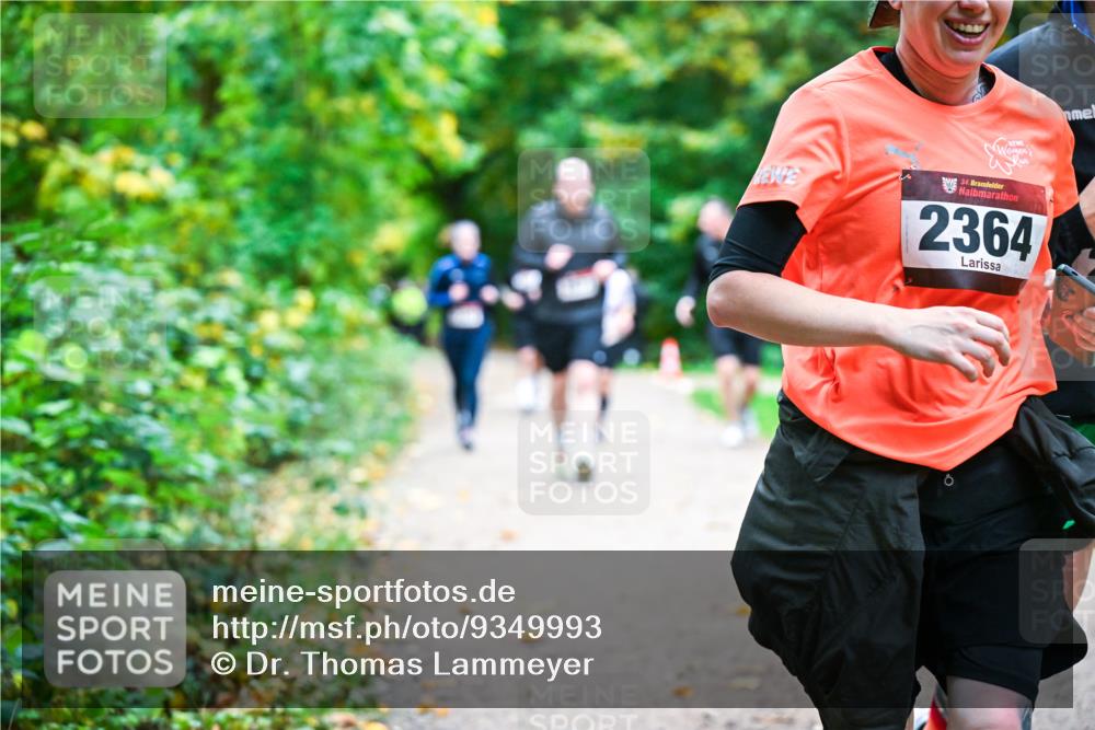 12.10.2025 - Bramfelder Halbmarathon 2025 Dr. Thomas Lammeyer http://msf.ph/oto/9349993 12.10.2025 10:32:33 Laufen 2364 meine-sportfotos.de