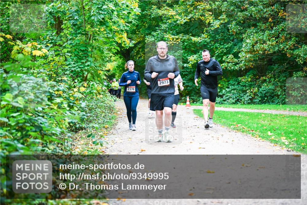 12.10.2025 - Bramfelder Halbmarathon 2025 Dr. Thomas Lammeyer http://msf.ph/oto/9349995 12.10.2025 10:32:33 Laufen 2376, 2973 meine-sportfotos.de