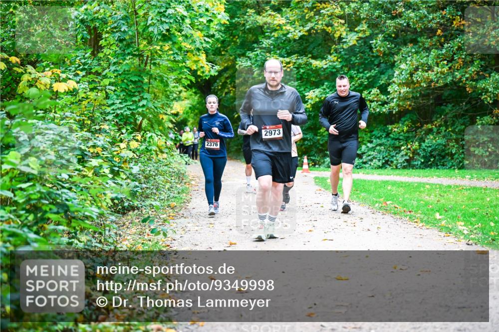 12.10.2025 - Bramfelder Halbmarathon 2025 Dr. Thomas Lammeyer http://msf.ph/oto/9349998 12.10.2025 10:32:34 Laufen 2376, 2973 meine-sportfotos.de