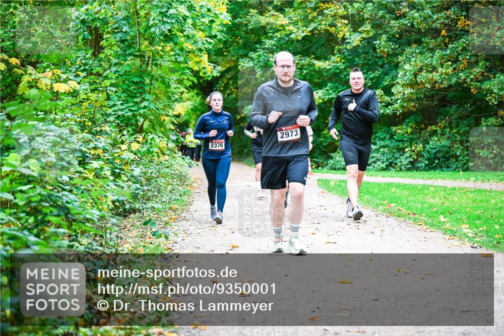 12.10.2025 - Bramfelder Halbmarathon 2025 Dr. Thomas Lammeyer http://msf.ph/oto/9350001 12.10.2025 10:32:34 Laufen 2973, 2376 meine-sportfotos.de