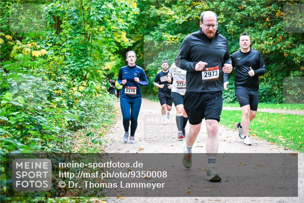 12.10.2025 - Bramfelder Halbmarathon 2025 Dr. Thomas Lammeyer http://msf.ph/oto/9350008 12.10.2025 10:32:35 Laufen 2973, 273, 2376, 2367, 00 meine-sportfotos.de