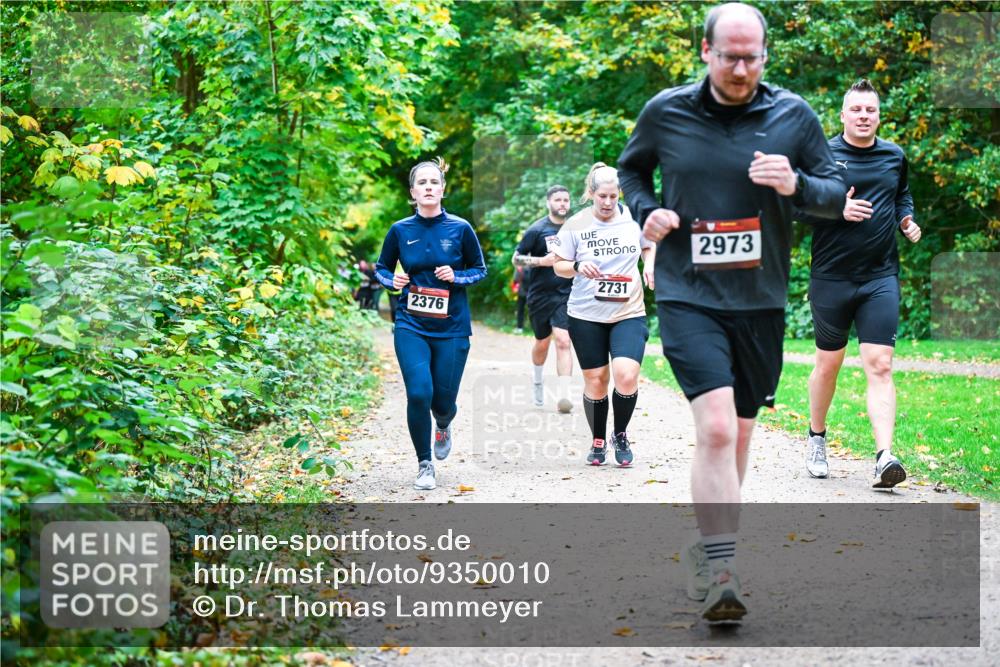 12.10.2025 - Bramfelder Halbmarathon 2025 Dr. Thomas Lammeyer http://msf.ph/oto/9350010 12.10.2025 10:32:35 Laufen 2376, 2973, 2731 meine-sportfotos.de