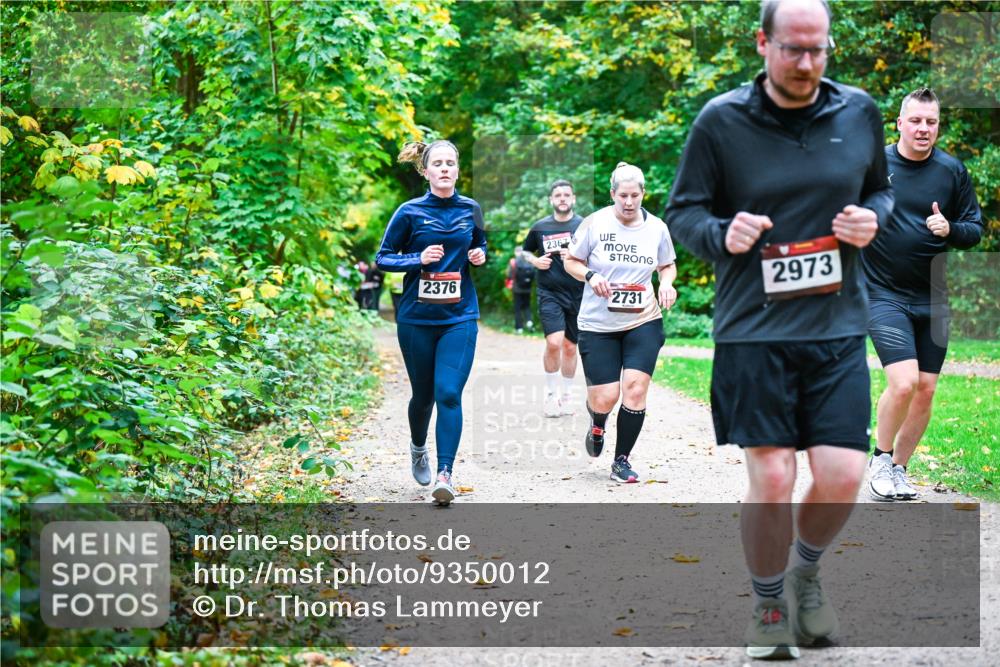 12.10.2025 - Bramfelder Halbmarathon 2025 Dr. Thomas Lammeyer http://msf.ph/oto/9350012 12.10.2025 10:32:35 Laufen 2376, 2367, 2731, 2973 meine-sportfotos.de