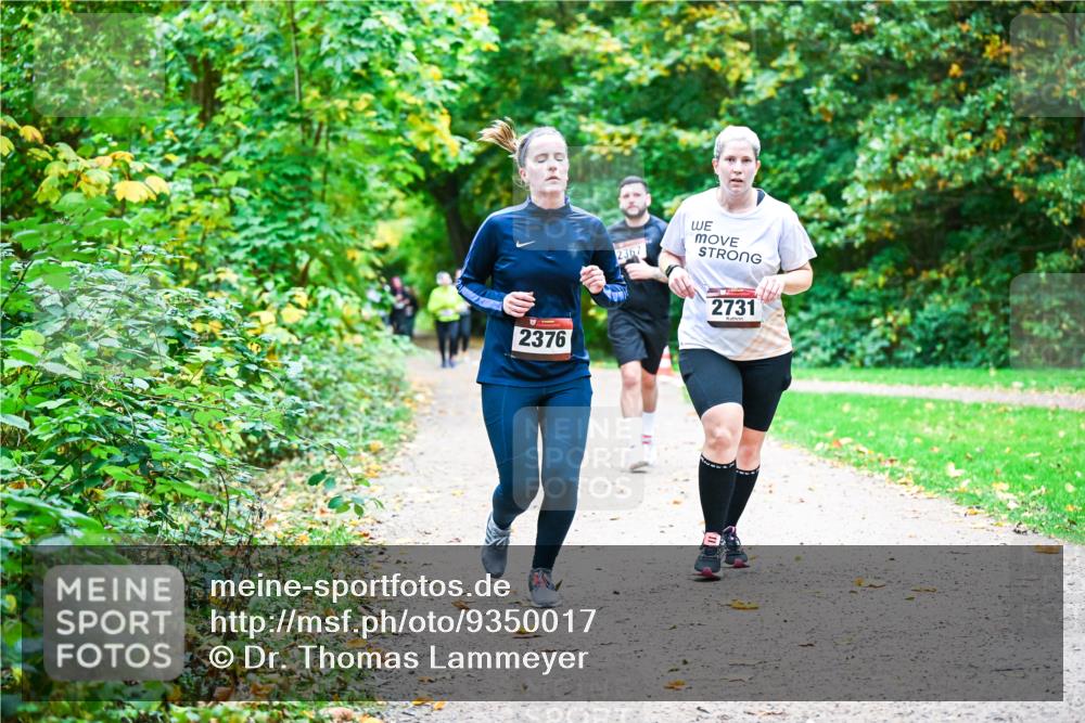 12.10.2025 - Bramfelder Halbmarathon 2025 Dr. Thomas Lammeyer http://msf.ph/oto/9350017 12.10.2025 10:32:36 Laufen 2376, 2367, 2731 meine-sportfotos.de